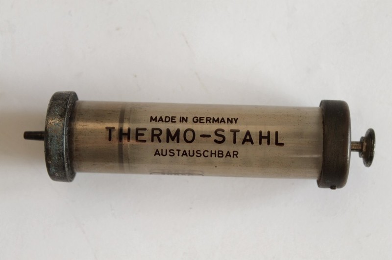WWII Antique German Injecta Steinach Syringe 1940`s gallery
