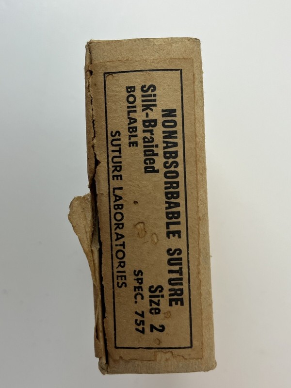 Vintage Non Absorbable Sutures Glass Enclosure Nice Box 1 Day Ship!👍 gallery