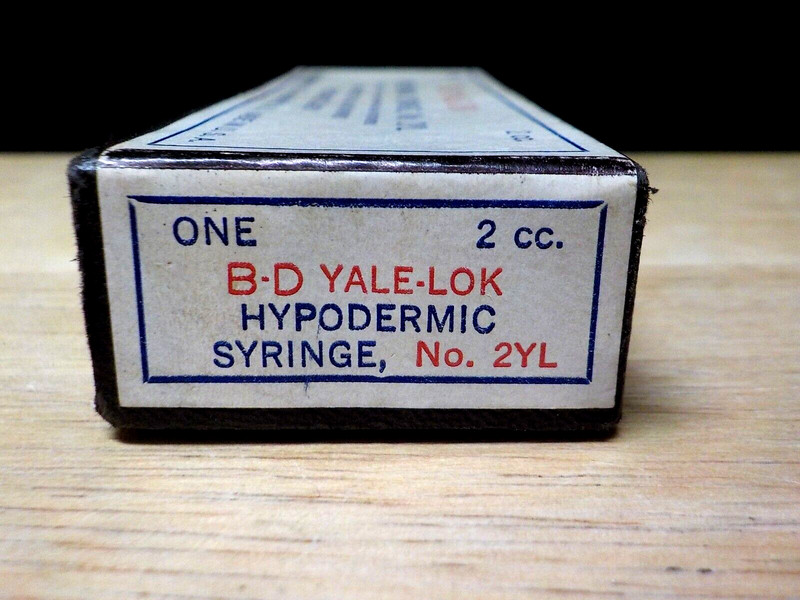 VINTAGE B-D YALE-LOK HYPODERMIC SYRINGE NO. 2YL 2 CC. BECTON, DICKINSON & CO gallery