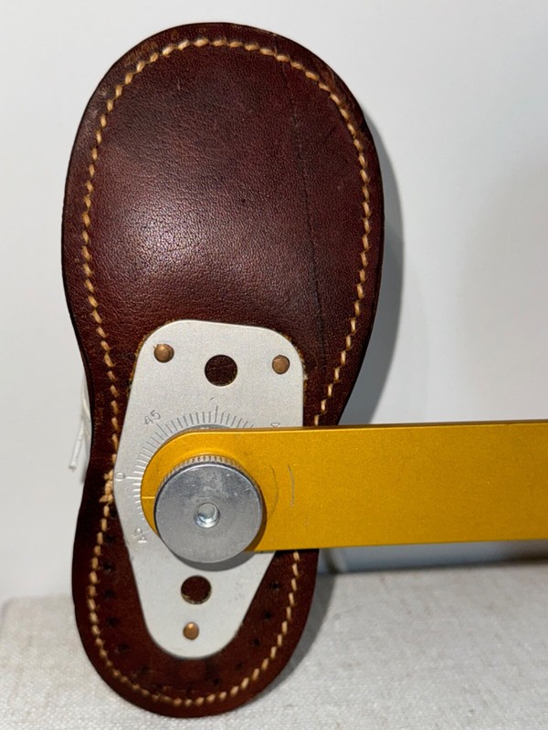 VTG Child’s Orthopedic Foot Corrective Bar Device Leather Shoes Tarso Medius gallery