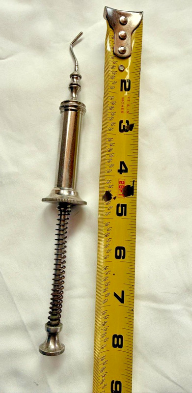 ANTIQUE WW2 RARE MEDICAL DOCTORS CHROMED METAL PUMP SYRINGE WITH ACCESSORY