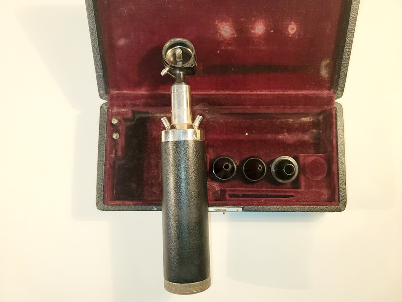 VTG Medical Equipment Ophthalmoscope American Cystoscope Makers Red Velvet Case