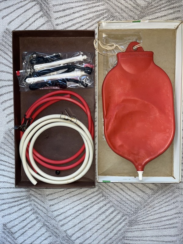 BF Goodrich Vintage Fountain Syringe, Original Box No. 25 Sunburst -for Display gallery
