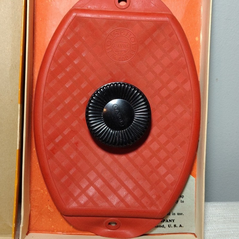 Vintage Davol Rubber Company Standard Ice Cap with Original Box 1940s-50s... gallery