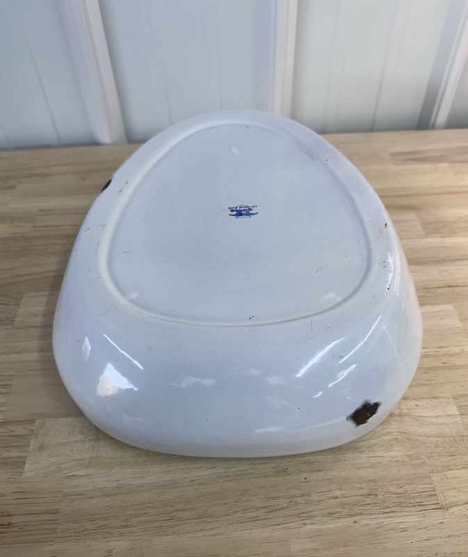 Vintage White Enamelware Bed Pan, Columbian Made White Bed Pan gallery