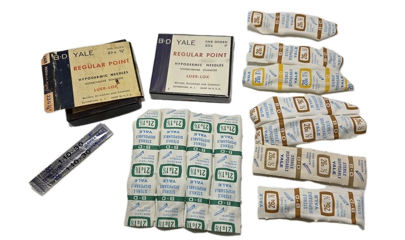 VTG Yale B-D Hypodermic Needles Hyperchrome 23g 1" & Disposable Collection ONLY gallery