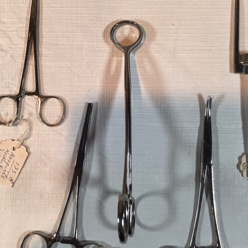 Vintage Stainless Steel Surgical Foreceps and Scissors Lot of 7 gallery