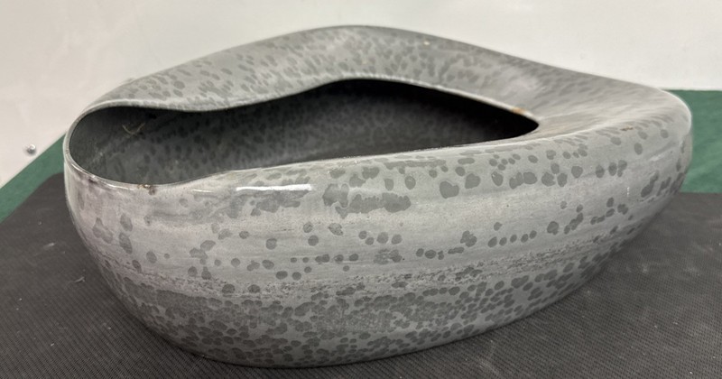 vintage gray speckled enamelware bedpan